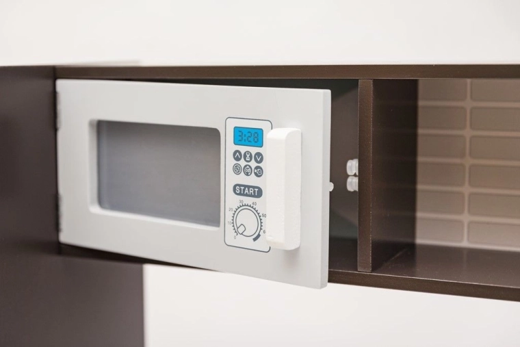 Microondas con panel de control