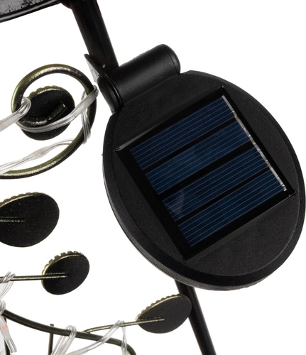 Panel solar giratorio para una carga eficiente