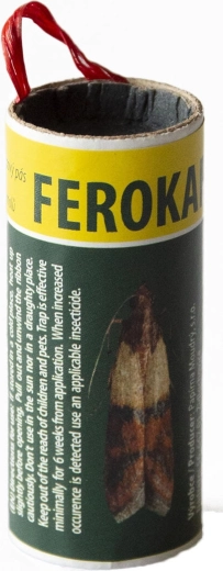 Trampa adhesiva con feromonas para polillas alimentarias y moscas FEROKAP