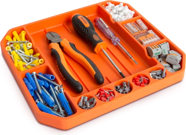 Compartimentos organizados para herramientas y material de fijación