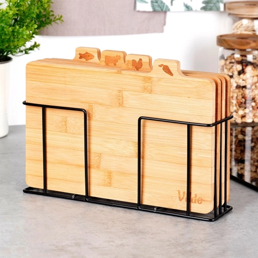 Soporte metálico estable que ahorra espacio