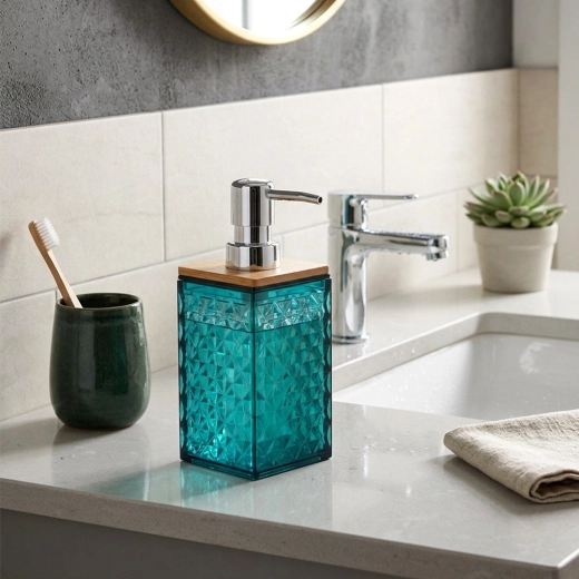 Capacidad de 300 ml y dimensiones compactas