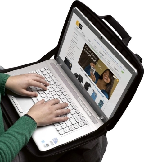 Use el portátil directamente en la funda