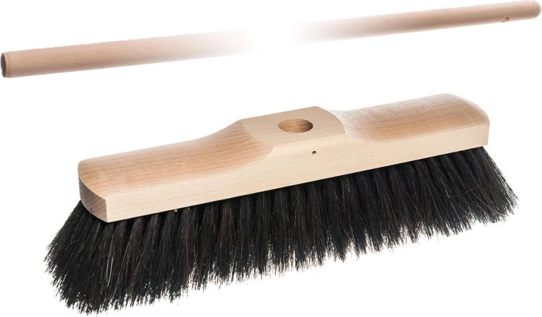 Escoba 28 cm de madera sin barnizar con mezcla de cerdas 50/50 y palo de 130 cm