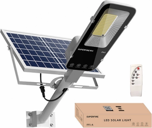 Lámpara solar de calle Superfire 63 W, 500 lm, con control remoto