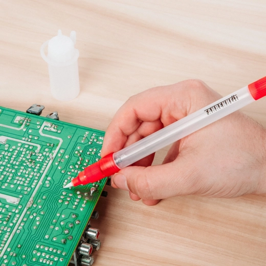 Pluma recargable para la dosificación precisa de líquidos Fluxpen