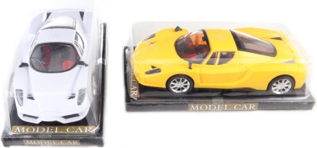 Coche deportivo de lujo con motor de inercia