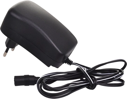 Adaptador de red universal estabilizado Solight 2500 mA con conectores intercambiables