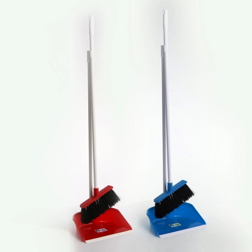 Set Leniuch Airport – escoba y recogedor con mango largo