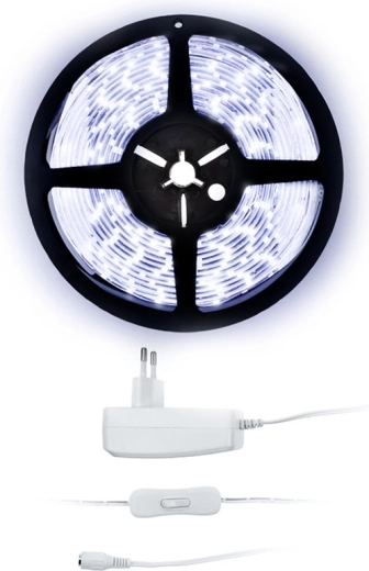Tira LED Solight con luz blanca fría de 5 m con adaptador