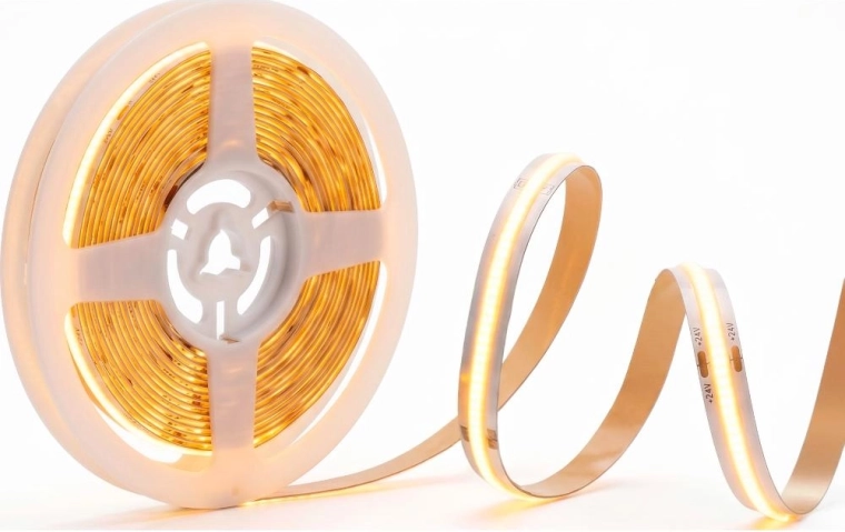 Tira LED COB Retlux de 5 m, 24 V, blanco cálido
