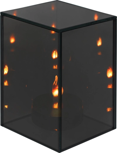 Linterna LED espejada 3D Zortiva con forma de cubo