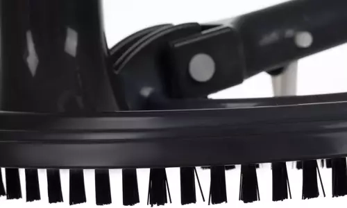 Cepillos duros y cabezal en forma de media luna