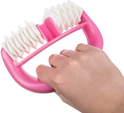 Masajeador manual con doble rodillo