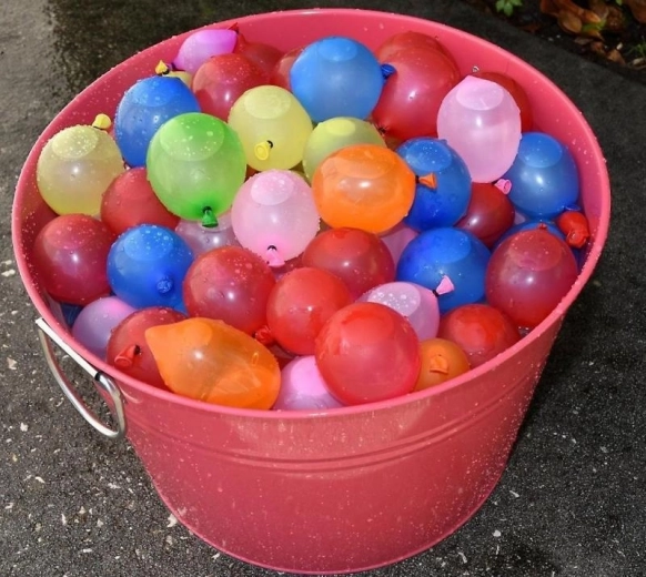 Globos listos para batallas de verano