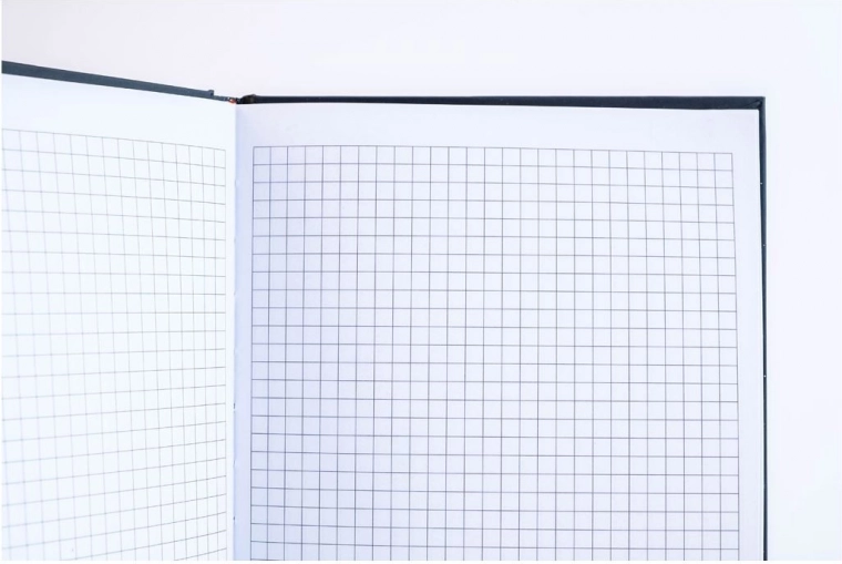 80 hojas cuadriculadas para tomar notas de forma organizada