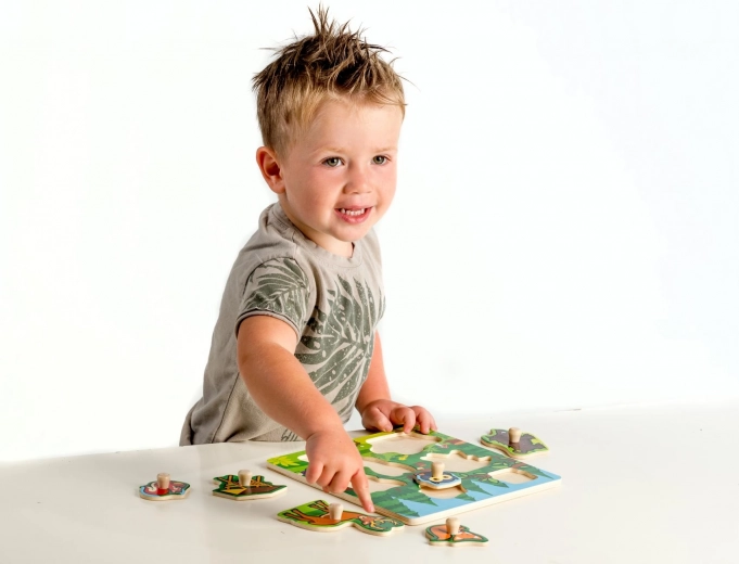 Motivos coloridos del bosque que incentivan el aprendizaje