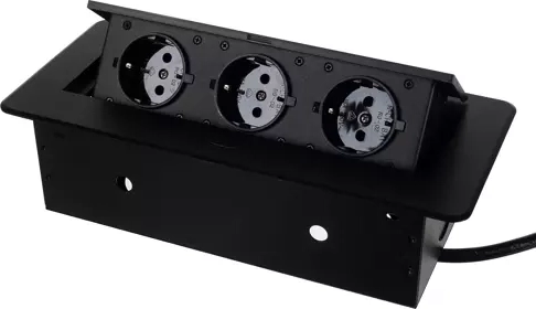 Tres tomas schuko para alta carga