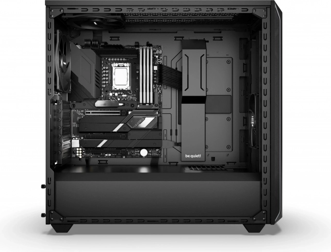 Espacio para componentes grandes y refrigeración líquida