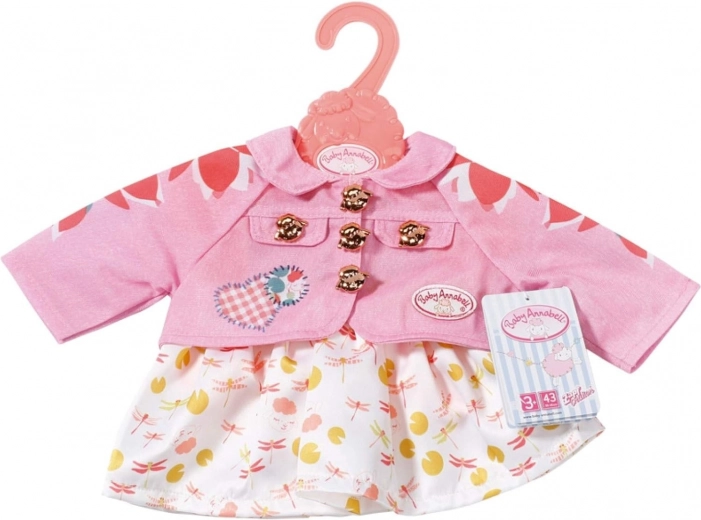 Adorable outfit con elementos detallados