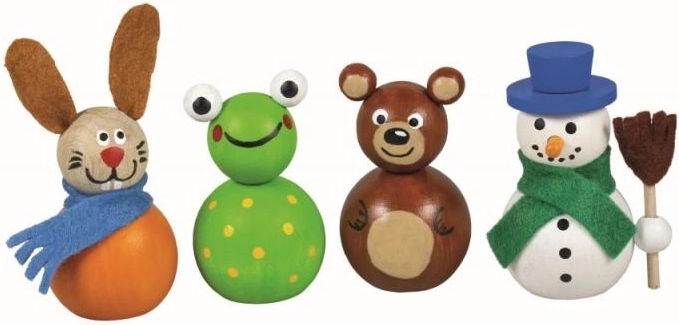 Tres adorables figuritas de madera natural