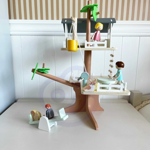 Polea funcional con cubo para un juego realista