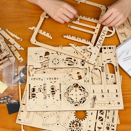 Piezas precisas de madera cortada con láser