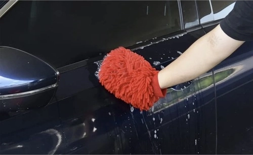 Guante de lavado y microfibra para un acabado brillante
