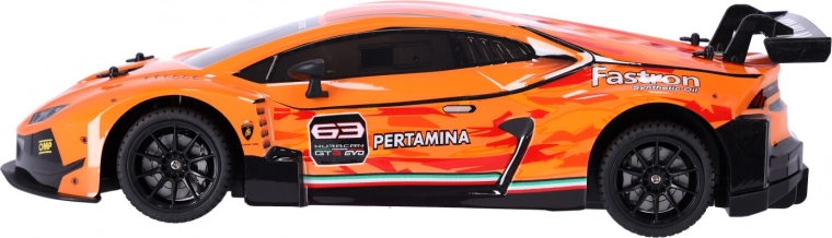 Detalles realistas del vehículo con licencia