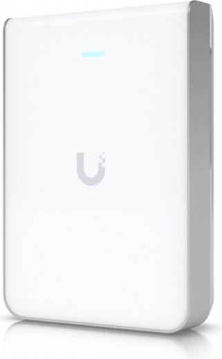 Uplink 2,5GbE y alimentación PoE