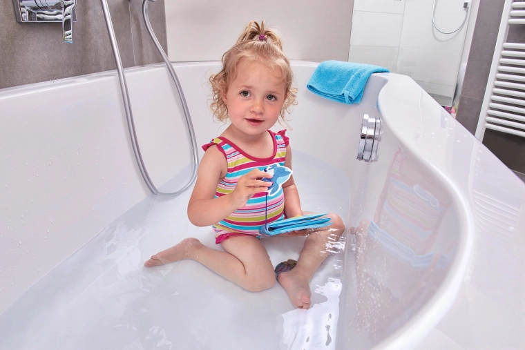 Divertidos motivos marinos en 8 páginas