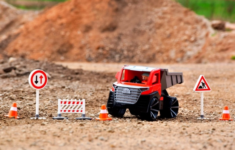 Construcción resistente para interior y exterior