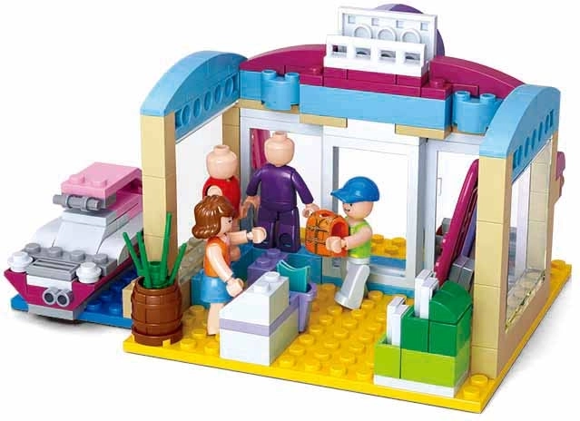 Tres figuras con partes móviles
