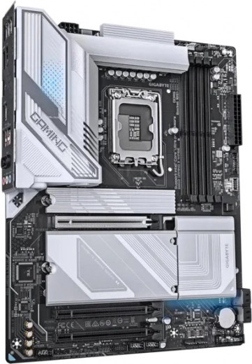 Alimentación potente y estable 12+1+2 Twin Hybrid VRM