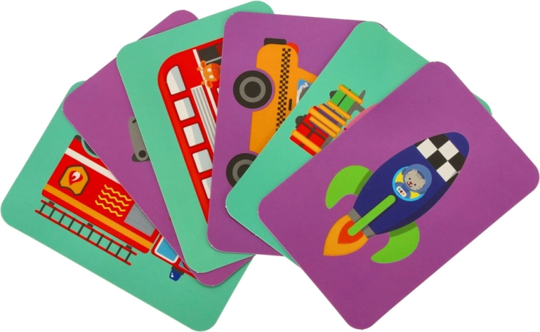 Aprendizaje a través del juego con tarjetas claras