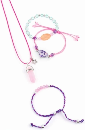 Crea un collar y tres pulseras