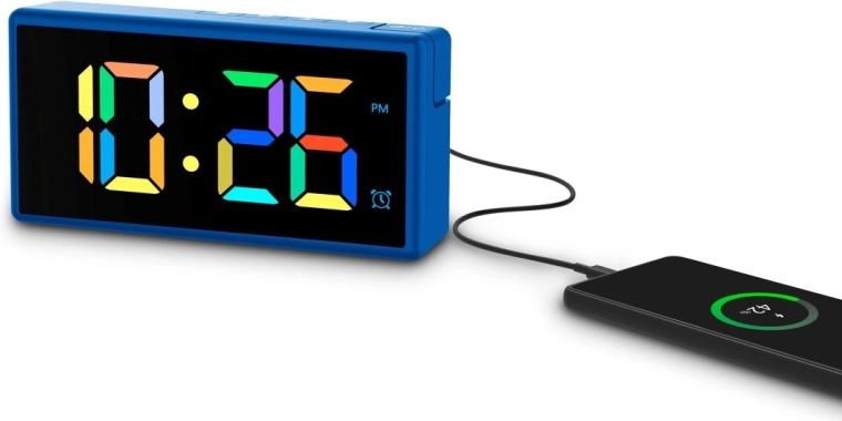 Puerto USB de 1 A para cargar el teléfono