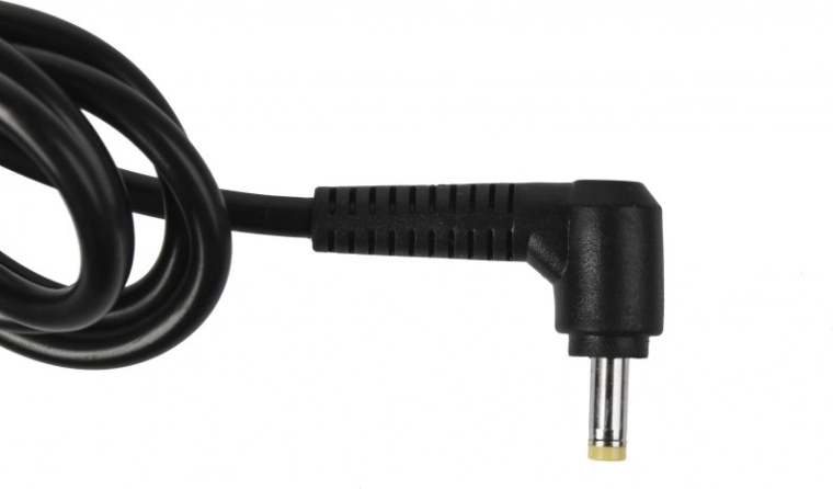 Práctico conector en ángulo recto y manejo sencillo
