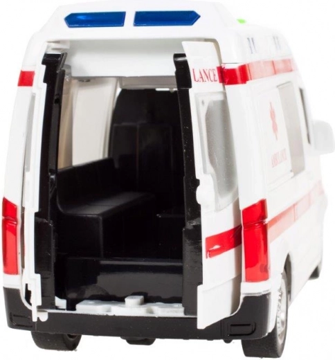 Puertas abatibles e interior fiel