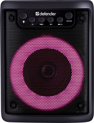 Radio FM y AUX para máxima versatilidad