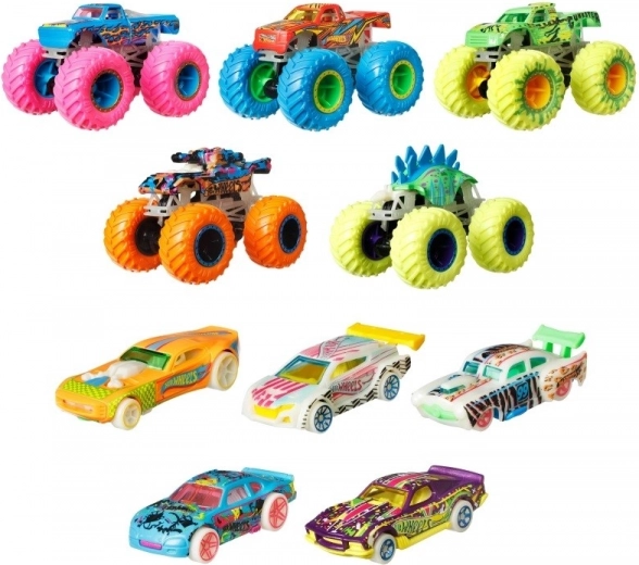 10 vehículos: 5 monster trucks y 5 coches