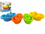 Juguetes de agua coloridos para niños - barquitos de plástico